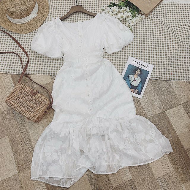ĐẦM TRẮNG CỔ V  REN NỔI