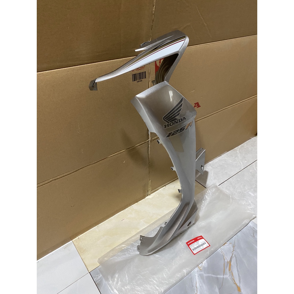 Cánh trong bên trái HONDA FUTURE X năm 2011 màu Trắng.