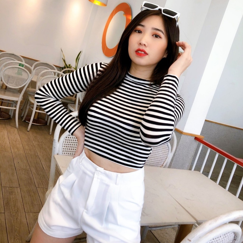 [Mã FAMAYWA giảm 10K đơn 50K] Áo Croptop Tay Dài Sọc Đen, Chất Thun Lạnh Dày Mịn Mát Co Giãn Freesize 53kg Ảnh Thật | BigBuy360 - bigbuy360.vn