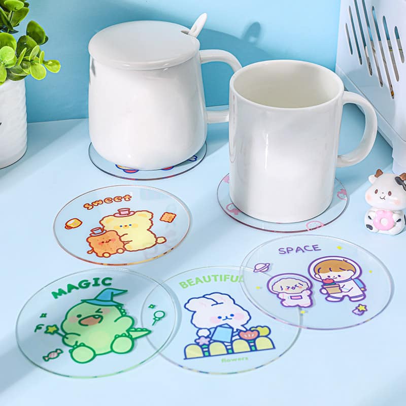 Miếng lót ly chất liệu nhựa cứng, hình cute ❤️❤️❤️