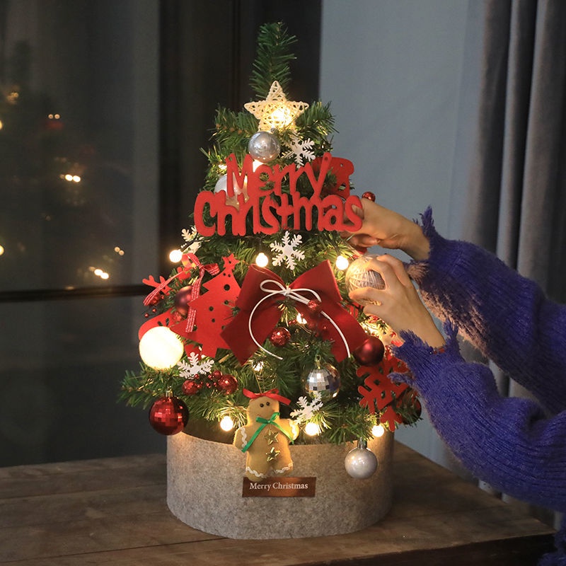Cây thông Giáng Sinh Mini 60cm phát sáng dùng để trang trí