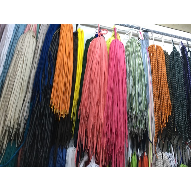 Sỉ dây giày cho Uyen Uyen