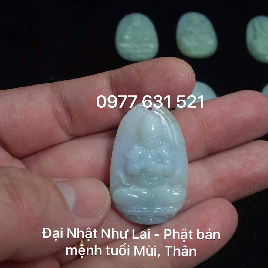 PHẬT BẢN MỆNH NGỌC JADEIT TỰ NHIÊN 100%