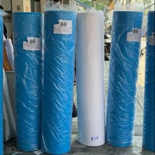 10m vải không dệt 70g / 80g màu xanh biển nhạt may khẩu trang hoặc túi xách khổ 1m6