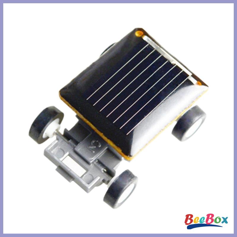 1 Xe Hơi Đồ Chơi Sử Dụng Năng Lượng Mặt Trời Cho Bé