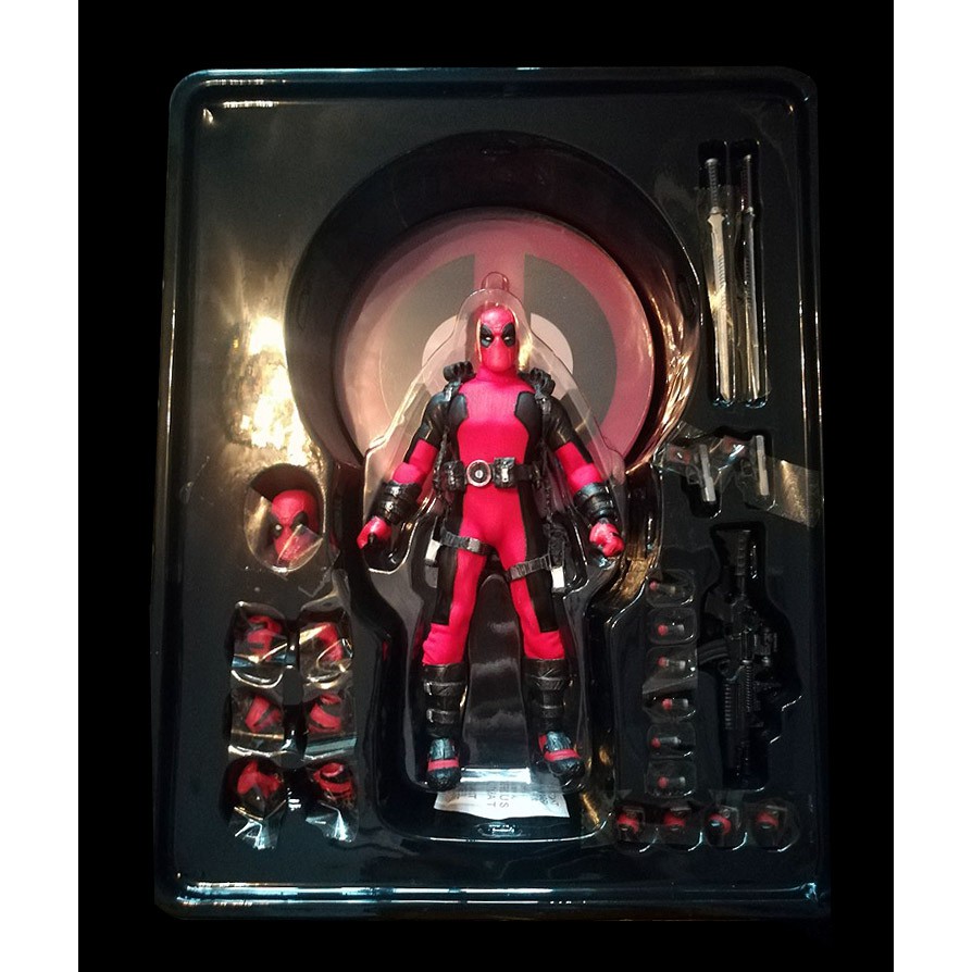 Mô hình Deadpool - Mezco Toyz