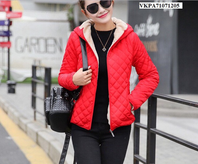 Áo khoác trần trám có lớp lót lông cho nữ