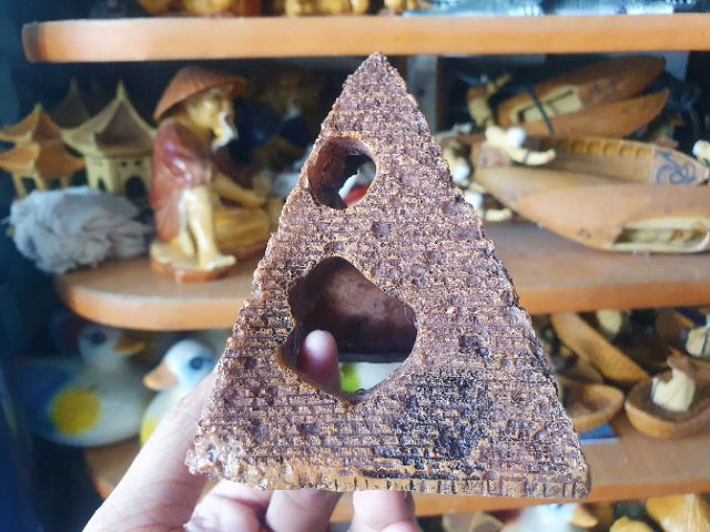 KIM TỰ THÁP TRANG TRÍ HỒ CÁ NON BỘ 10x9x11cm