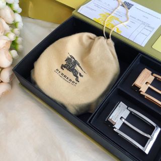 Thắt lưng nam Burberry