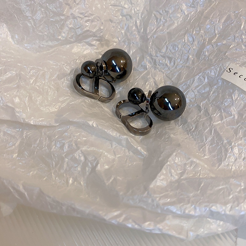 Khuyên Tai Chữ D Đính Ngọc Trai Đen Phong Cách vintage Thanh Lịch