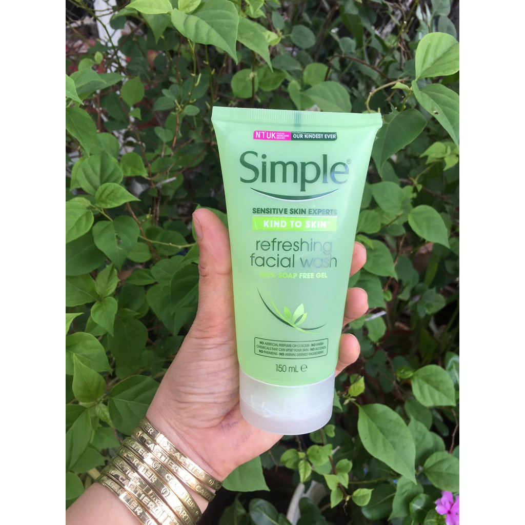 Sữa rửa mặt simple 150ml