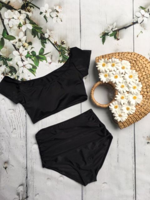 Bikini bẹt vai siêu hot ( kèm hình thật)