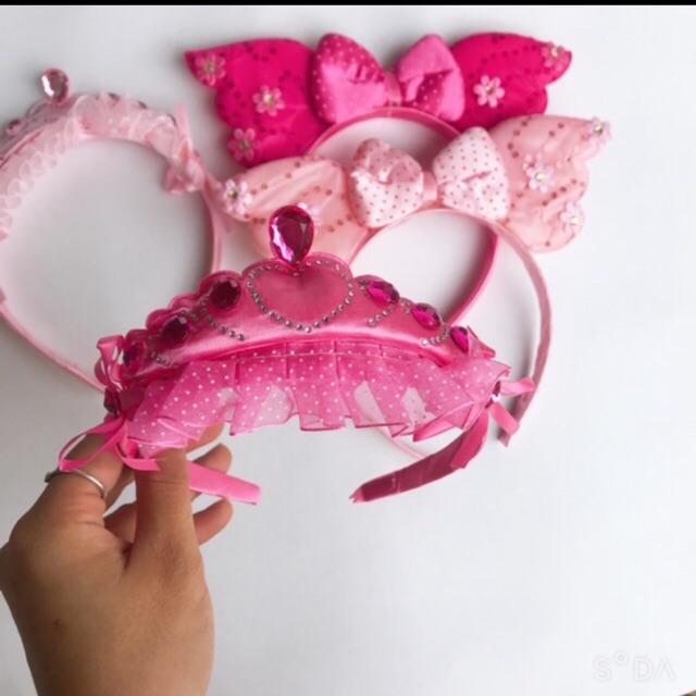 Bờm nơ lụa và vương miệng siêu xinh cho bé