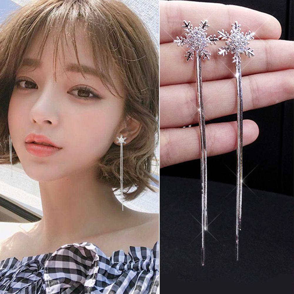Bông Tai Dáng Dài Hình Bông Tuyết Phối Tua Rua Thời Trang Giáng