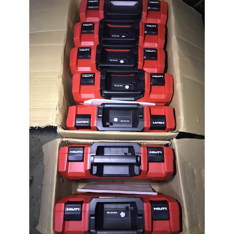 Hilti đèn lazer tia xanh cân mực ngoài trời trong nhà pm30