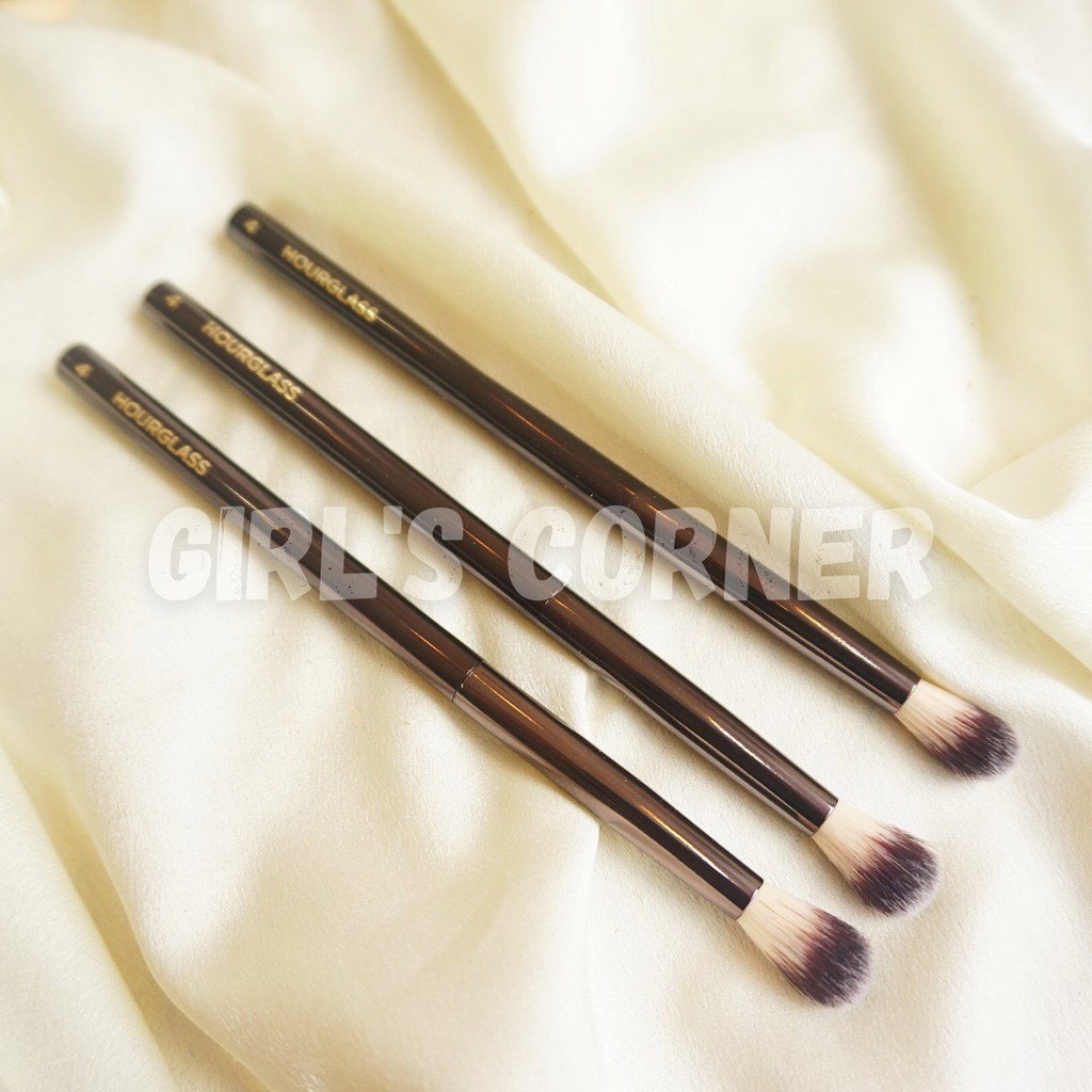 Cọ blend mắt - cut crease Hourglass N.4