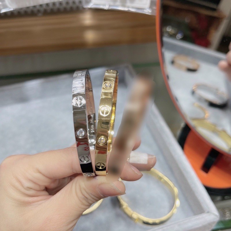 Vòng tay titan siêu xinh