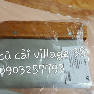 Dụng cụ chia bột, cắt bột inox cán gỗ