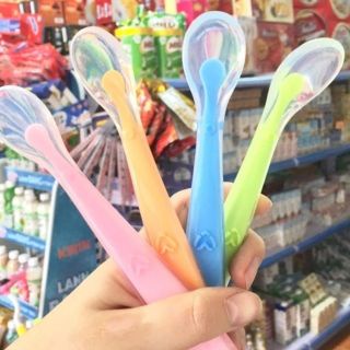 Sỉ 100 Thìa ăn dặm silicon mềm cho bé