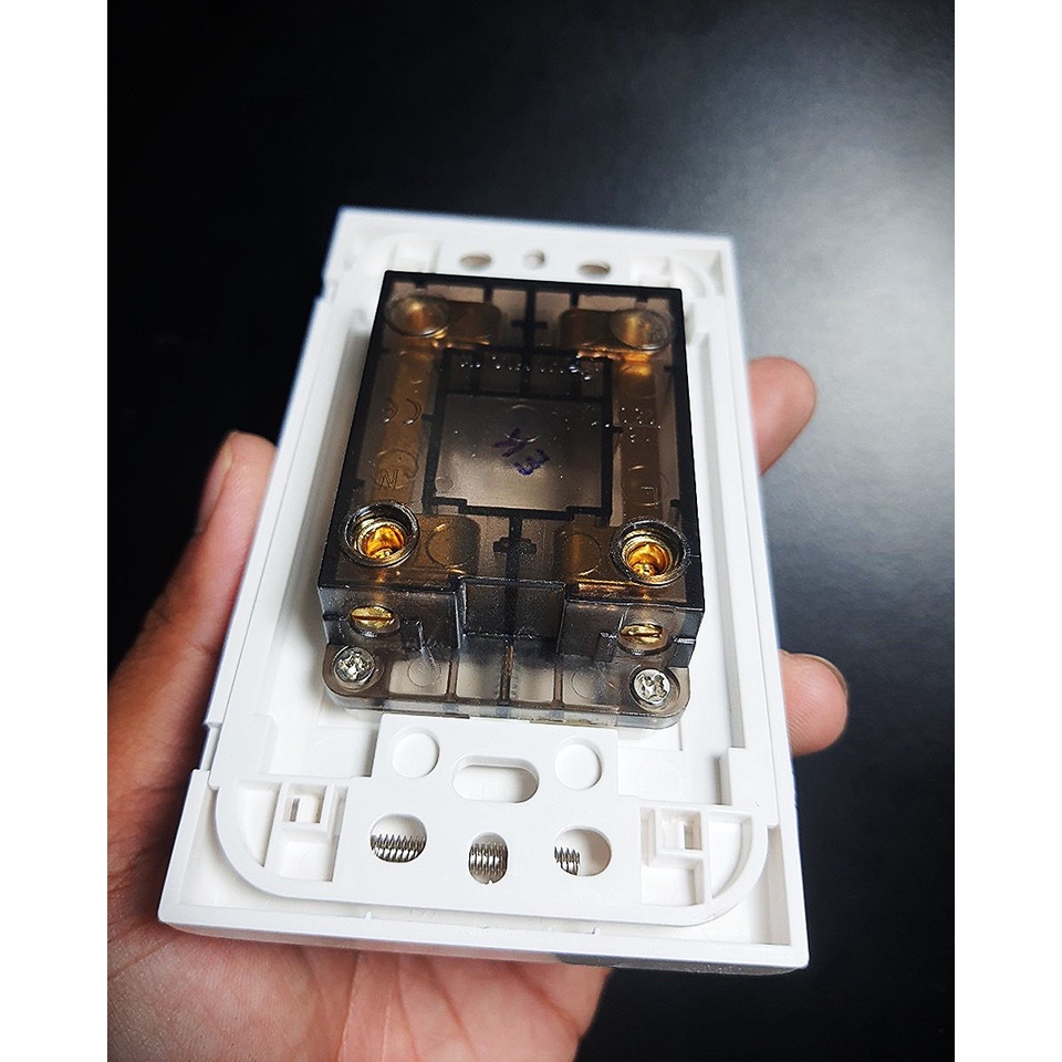 Mặt ổ cắm SINO-VANLOCK 2 chấu S18 250V-16A