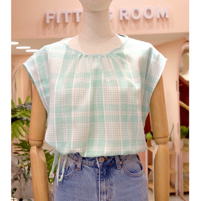 Áo crop top trẻ trung