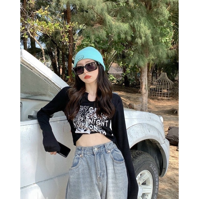 ÁO THUN CROPTOP DÀI TAY CỔ TRÒN XẺ V ĐEN TRẮNG Mitshop2222