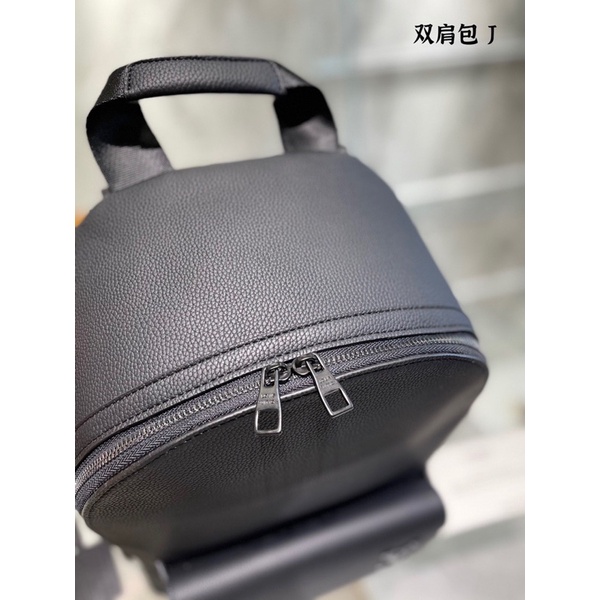 Balo thời trang cho nam và nữ thương hiệu Louis Vuitton LV cao cấp màu đen trơn