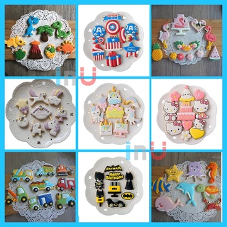 HCM - Bộ 8 khuôn cutter hoạt hình làm bánh quy cookies Kitty, Unicorn, Khủng long, Xe cộ, Cá BCT