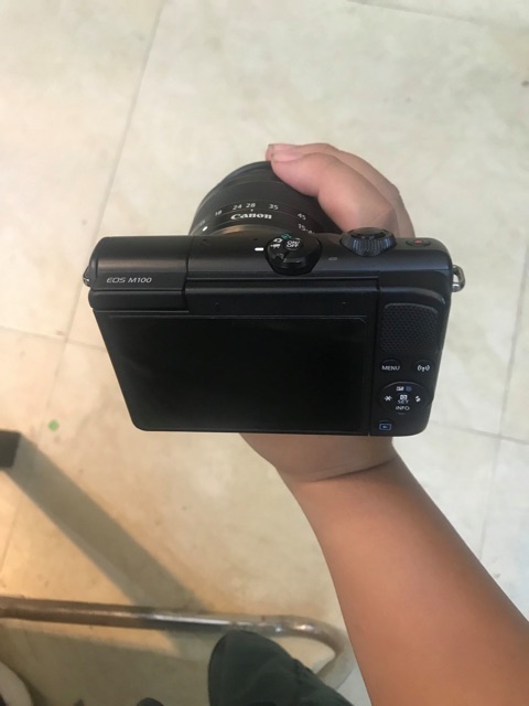 Máy ảnh canon M100 kèm kit 15-45mm STM