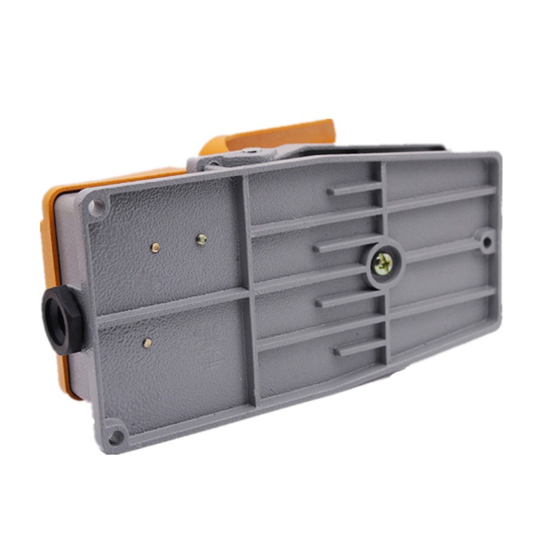 Công Tắc Bàn Đạp Tự Khởi Động Bằng Nhôm AC 380V 15A LT4