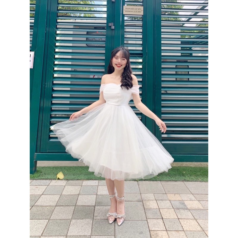 Váy dựa tiệc trễ vai hot hit  - Đầm trắng dạ hội mẫu mới nhất 2021 | BigBuy360 - bigbuy360.vn