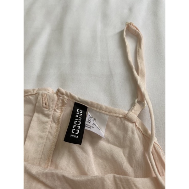 ĐẦM HỒNG THÊU HOA H&M