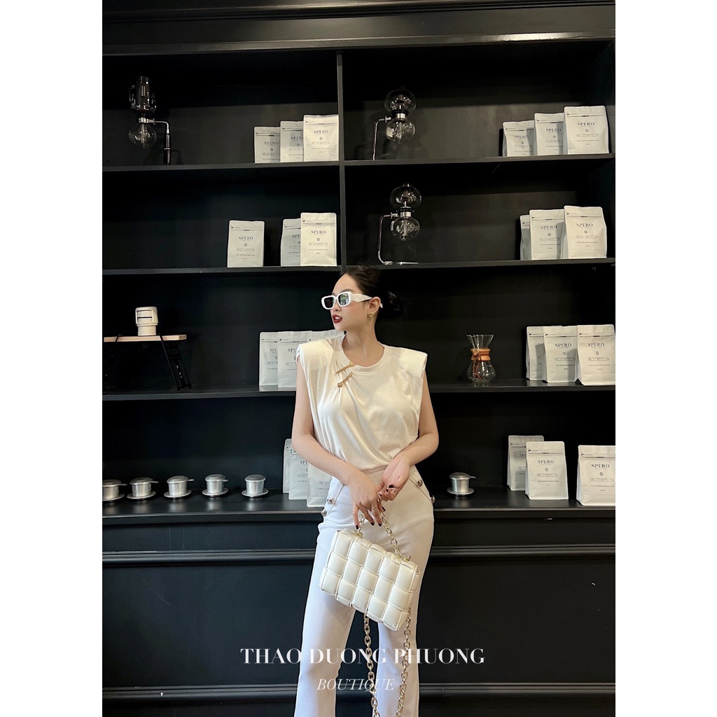 áo đệm vai kèm 2 tang cài đen trắng SZ SM | BigBuy360 - bigbuy360.vn