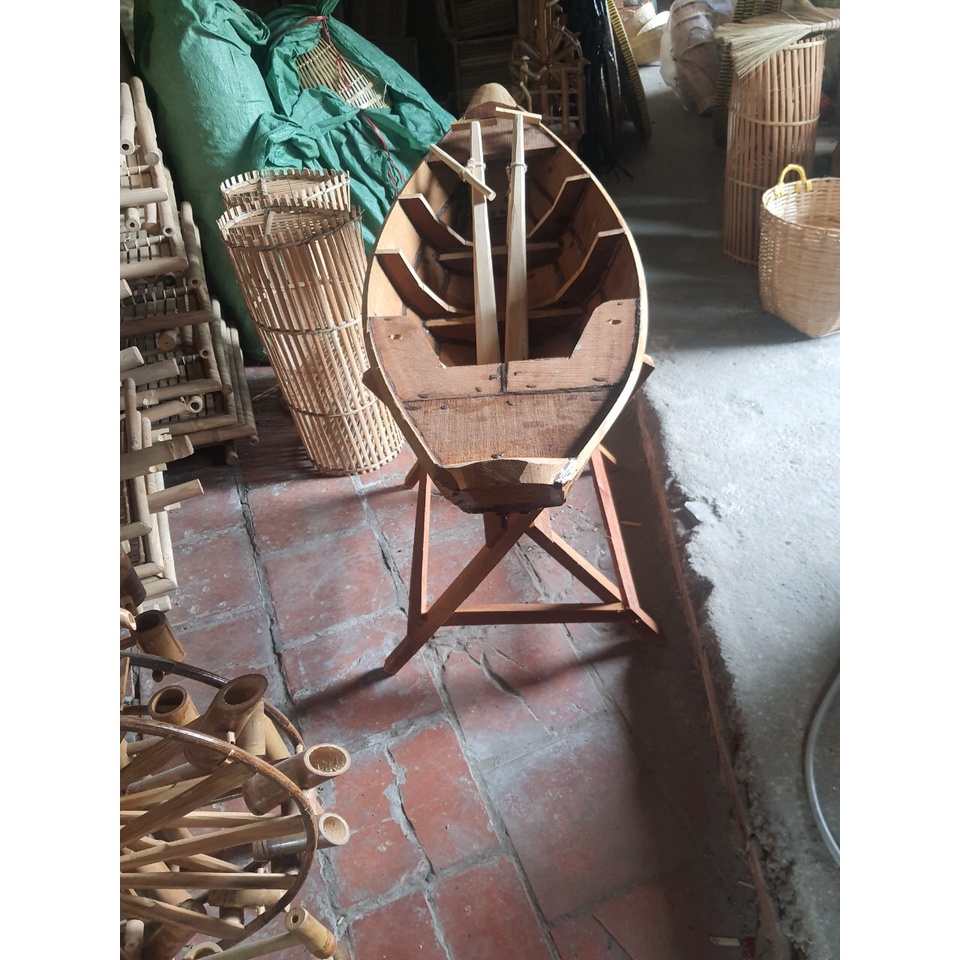 Thuyền gỗ cắm hoa trang trí bày  hải sản đựng trái cây dài 1m50  ,xuồng ba lá nam bộ trang trí tết,lễ hôi