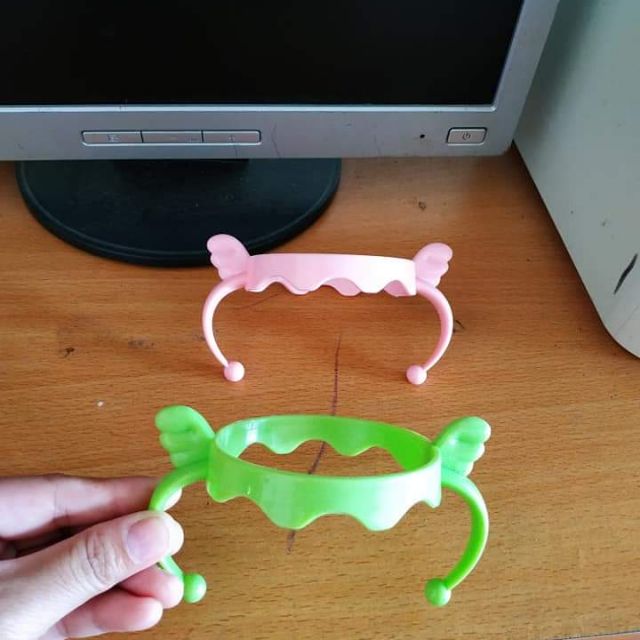 Tay cầm bình sữa