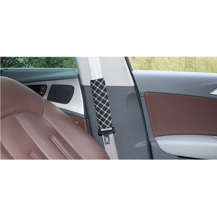 Bộ 5 món bọc kiếng chiếu hậu, tay thắng, cần số sọc viền, bọc dây an toàn