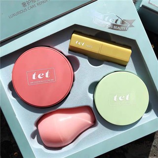 Bộ mỹ phẩm TET 4 trong 1 gồm son môi + kem BB + bông mút + phấn phủ dạng bột