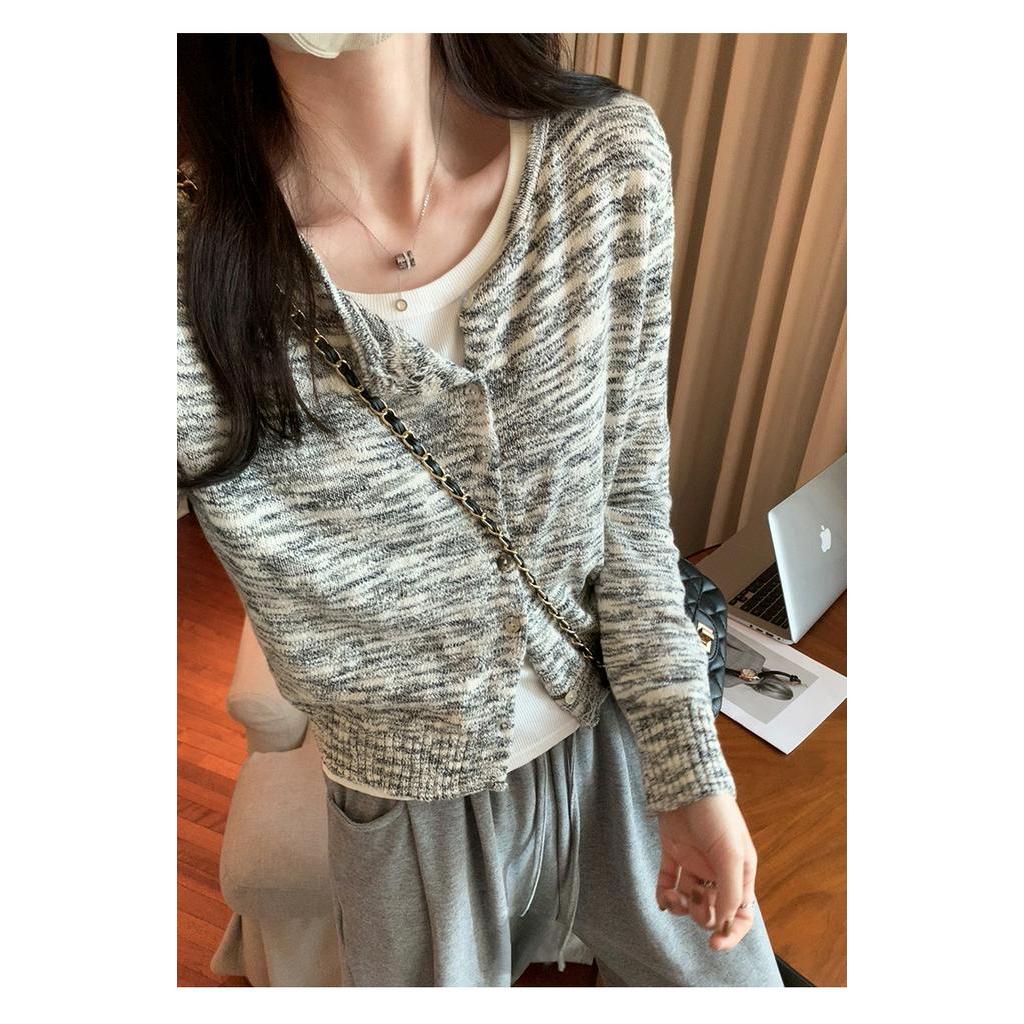 Áo cardigan Cổ Tròn Dáng Ôm Đơn Giản 68611