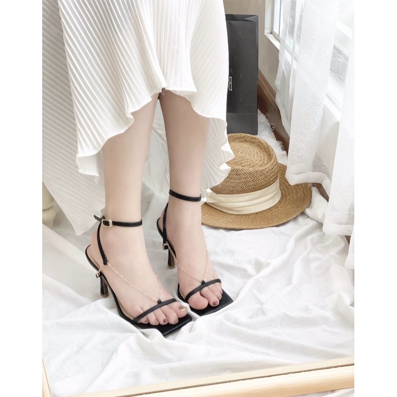 Sandal XÍCH của BOT dáng mới nhất đủ 2 màu ĐEN - TRẮNG