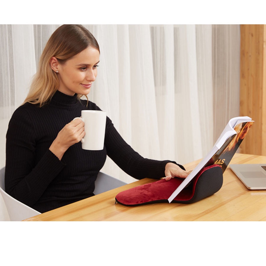 Giá đỡ điện thoại nỉ nhung mềm mại giúp bạn rảnh tay, Kẹp điện thoại kiêm gối tỳ tay thông minh