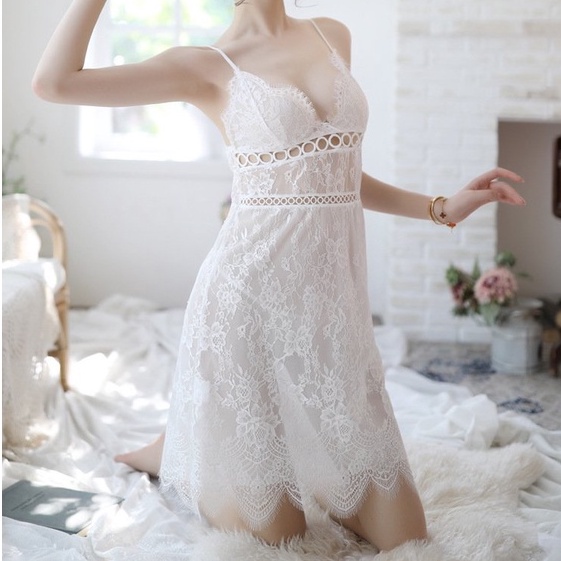 Váy ngủ/ Đầm ngủ ren hoa 2 lớp cao cấp hở lưng khoét ngực sâu kiểu Pháp sang trọng quyến rũ. LYEN015