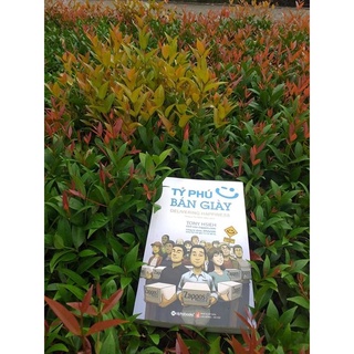 Sách Tỷ Phú Bán Giày (Alpha Books)