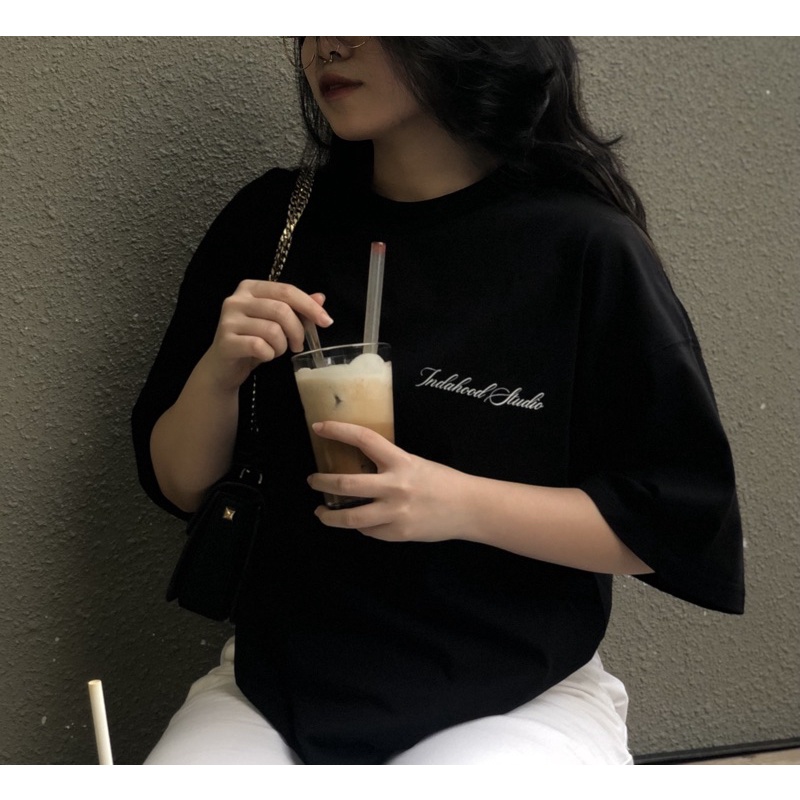 Áo thun Form rộng INDAHOOD STUDIO FONT Black/White/Wash Dark Grey | BigBuy360 - bigbuy360.vn