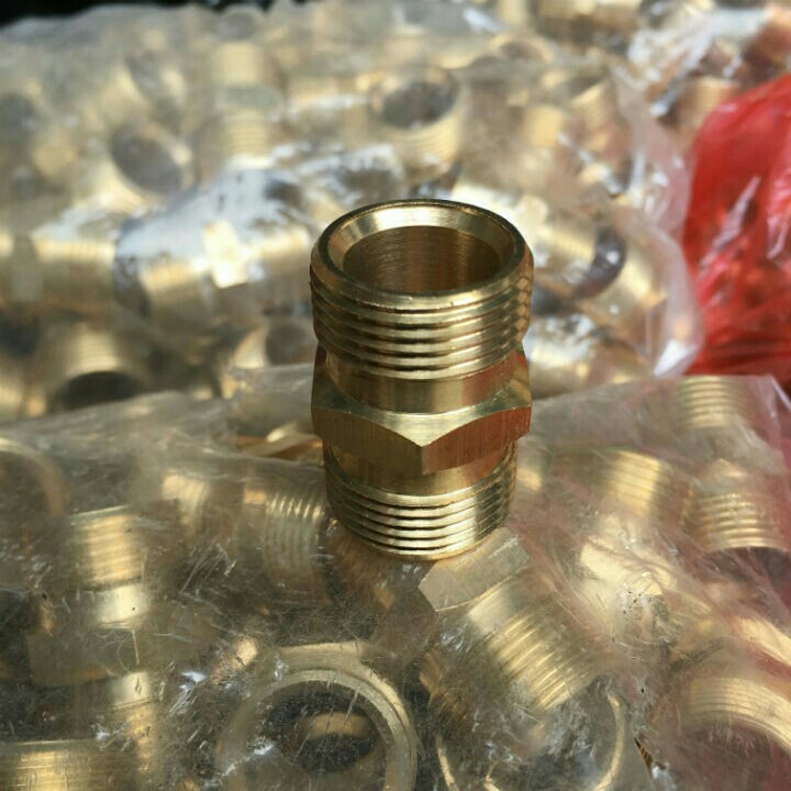 Khớp nối dây xịt rửa xe 2 đầu ren 22mm