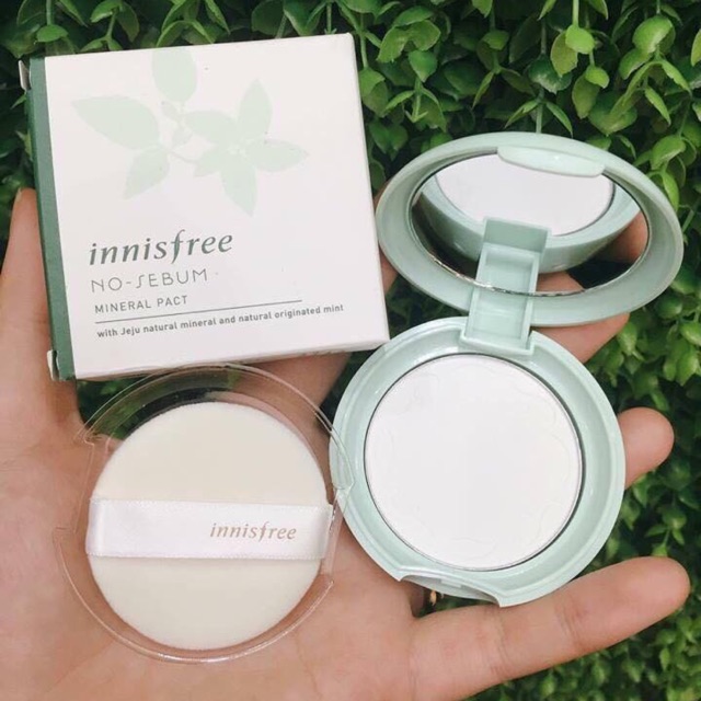 Phấn nén kiềm dầu innisfree no sebum