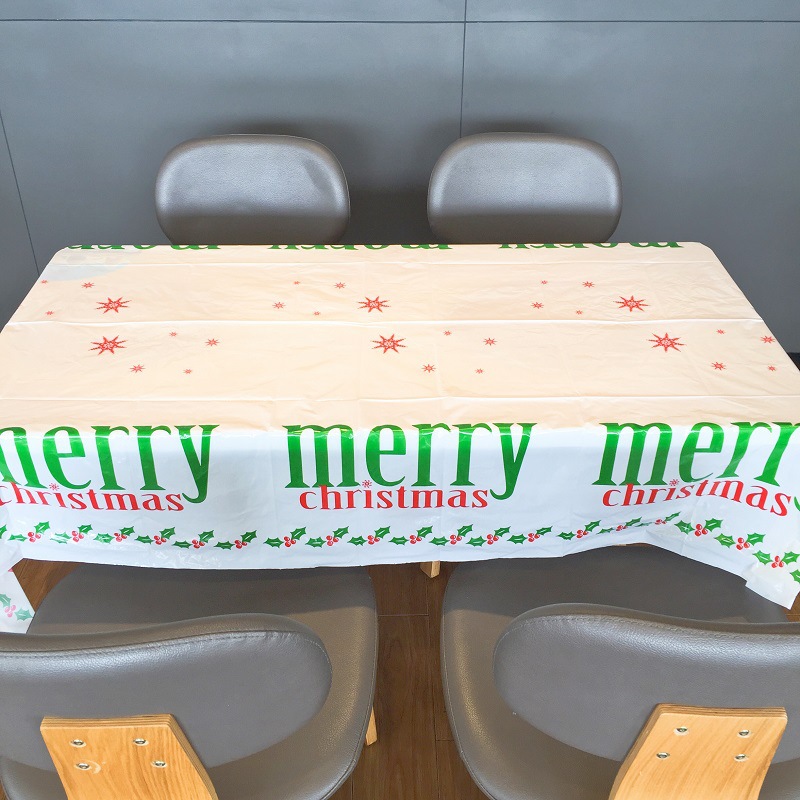 Khăn trải bàn ăn hình chữ nhật dùng trang trí Giáng Sinh sử dụng một l