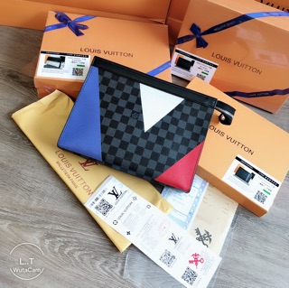 Ví cầm tay LV sẵn ạ fullbox