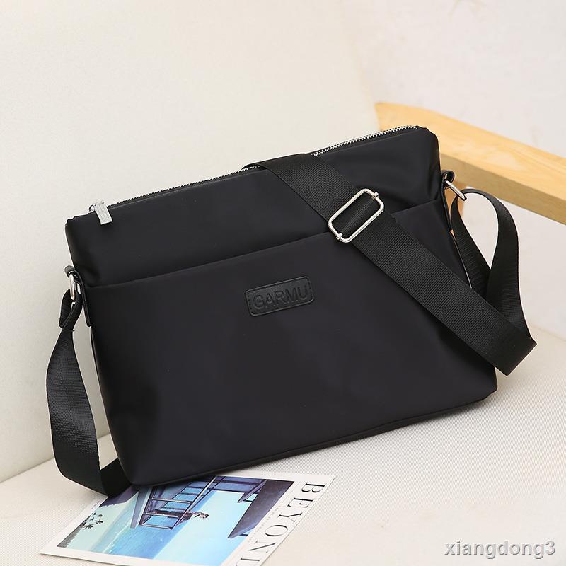 Túi xách đeo vai chất liệu Nylon kích cỡ lớn dành cho nam giới | BigBuy360 - bigbuy360.vn