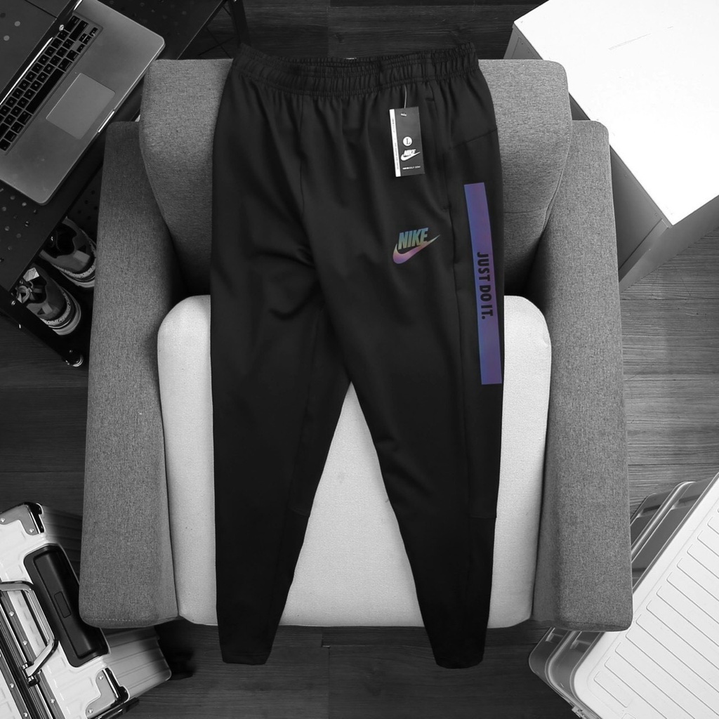 Quần Thun Nam Ống Suông Dài ,Quần Thể Dục Cao Cấp Vải Loại 1 logo 7 màu Không Nhăn Không Xù màu đen Shopthethaokute