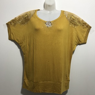 Áo thun dấu bụng